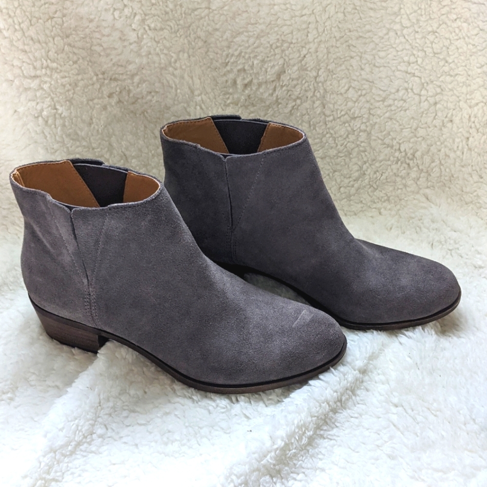 Lucky Brand Benissa Grey Suede Ankle Booties - Size 8